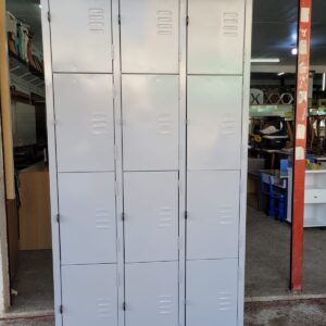 Roupeiros de Aço 12 portas pequenas Nobre